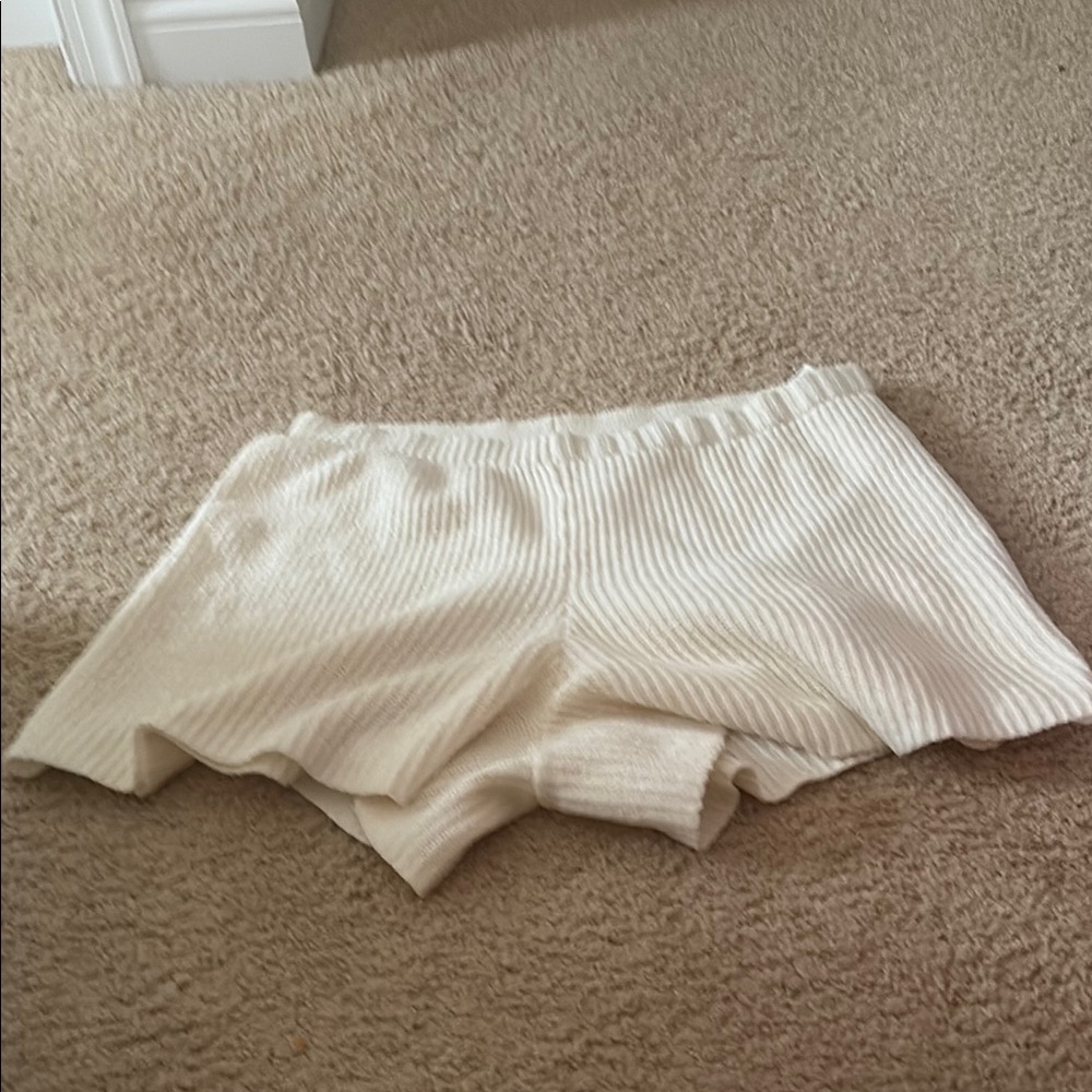Cream Knit Shorts